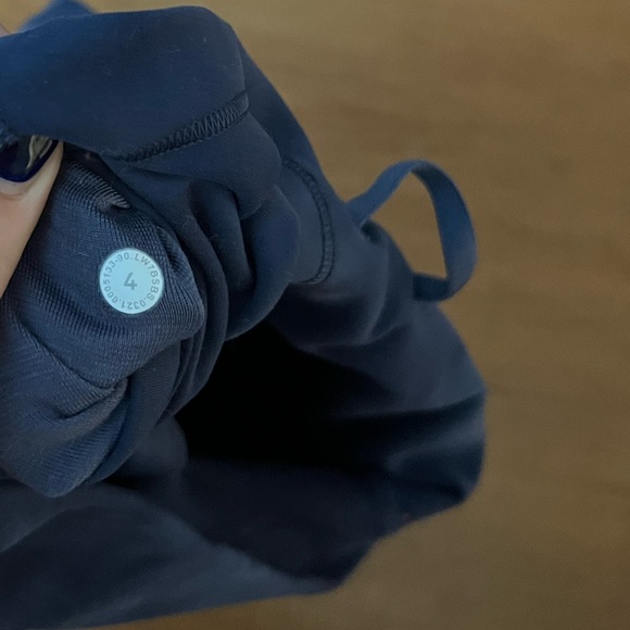 LuluLemon Wunder Train Diamond Dye 4” Shorts - Picture 6 of 6